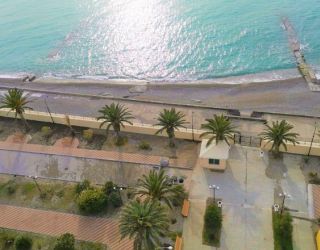 *Отель "Amza Park Hotel" / "Амза"