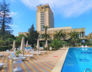 *Отель "Amza Park Hotel" / "Амза"