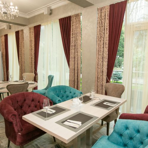 *Отель "Amza Park Hotel" / "Амза"